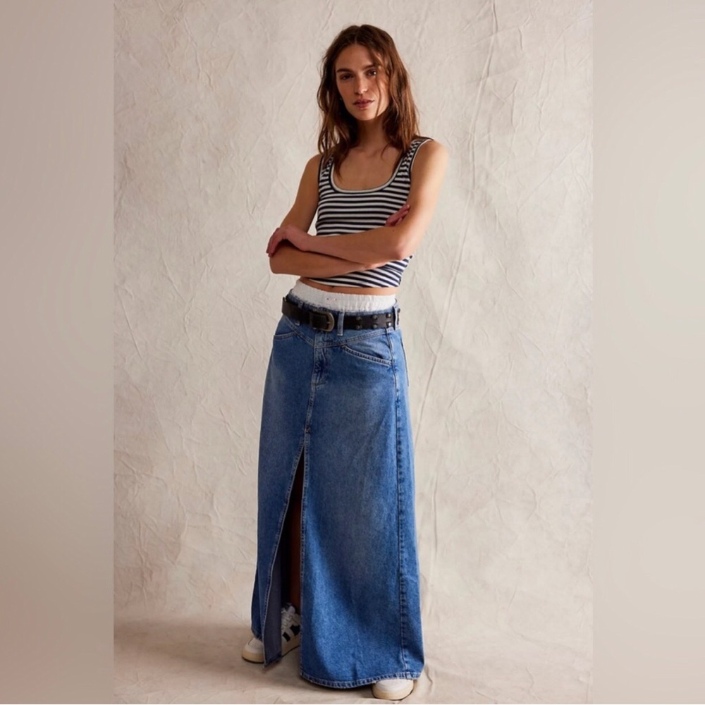 Free People We The Free Denim Maxi Skirt Size 4 Mid Rise Slit Front NWT